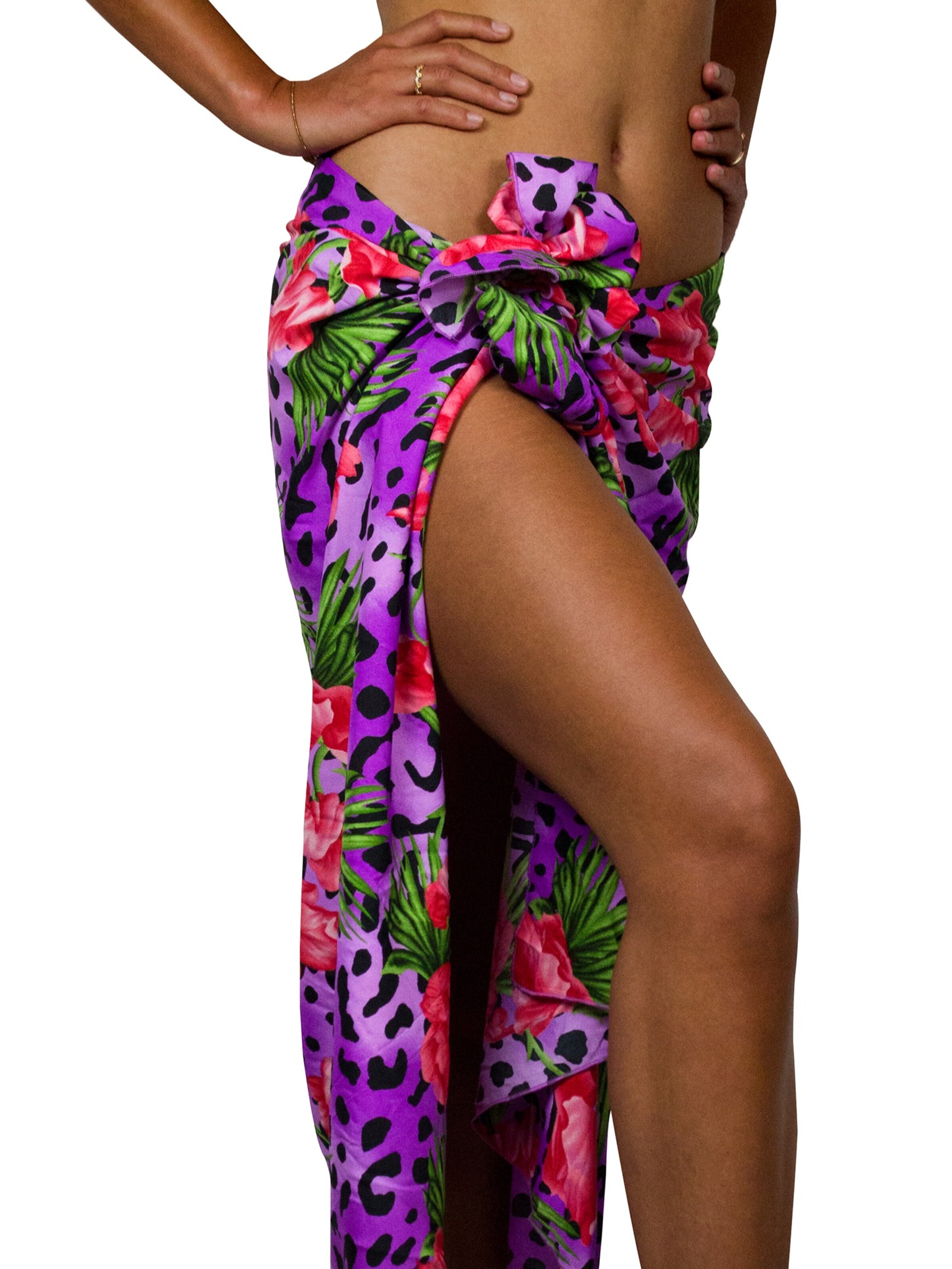 King Kameha Wrap 'Leopard Flowers' in Purple