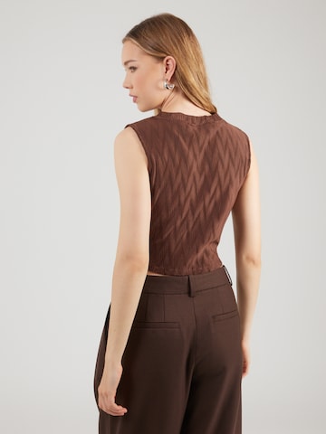 ABOUT YOUTop 'Malena' - smeđa boja