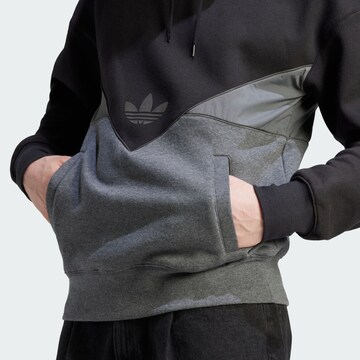ADIDAS ORIGINALS Sweatshirt 'Adicolor Seasonal' in Grau