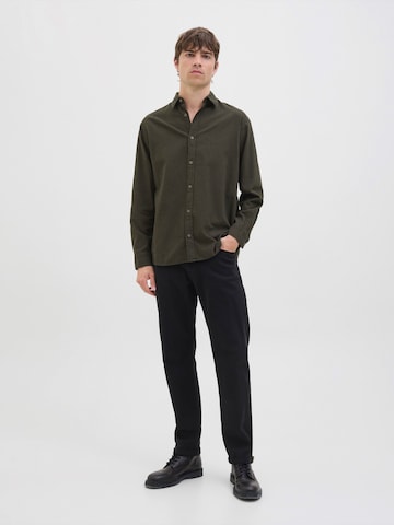 Coupe regular Chemise 'JREBINFINTE' JJ Rebel en vert