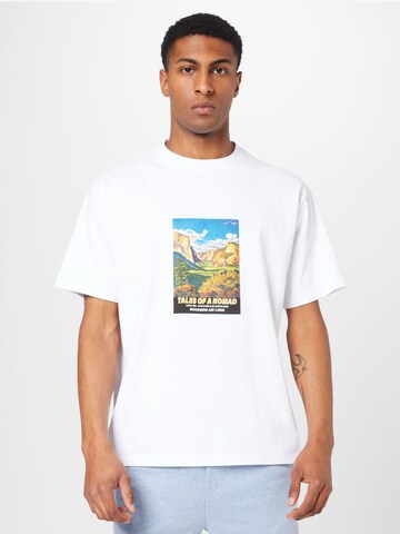 Woodbird T-shirt 'Cole Yosemite' i vit: framsida