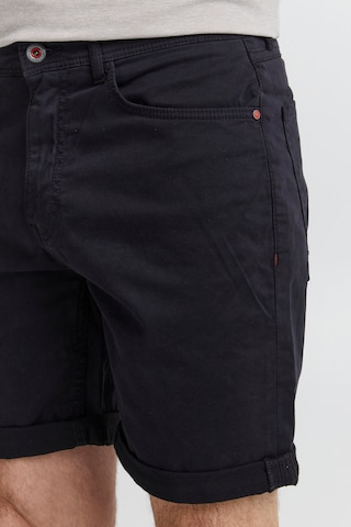 FQ1924 Regular Shorts 'JOSH' in Schwarz