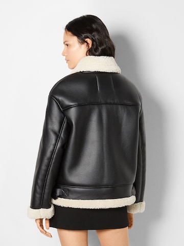 Veste mi-saison Bershka en noir