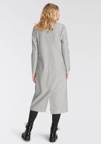 TAMARIS Winter Coat in Grey