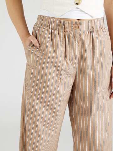 regular Pantaloni 'Rikka' di Esmé Studios in marrone