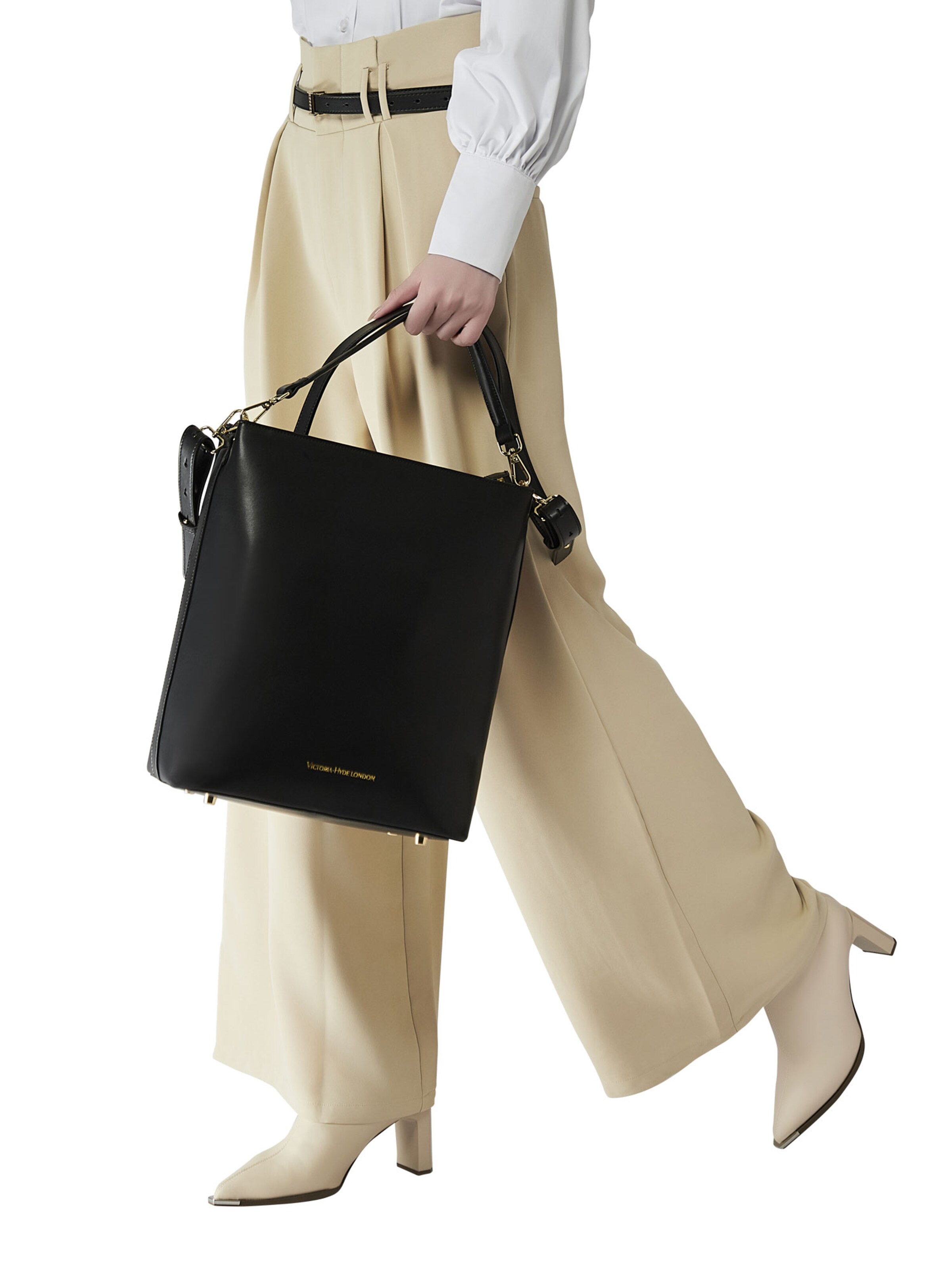 Victoria Hyde - Mala de ombro 'Kloey' em preto