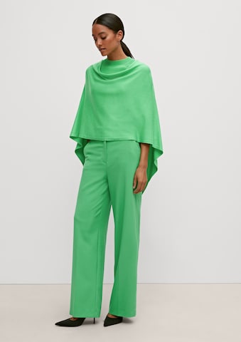 COMMA Cape in Green