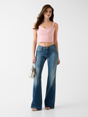 GUESS Top in Pink
