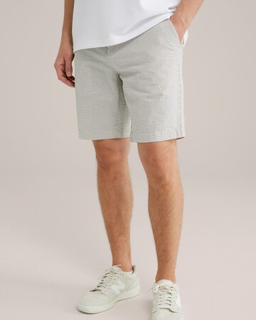 WE Fashion regular Παντελόνι τσίνο σε γκρι: μπροστά