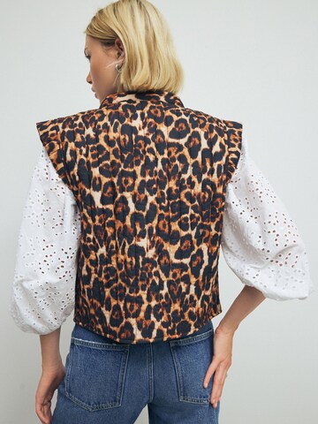 Gilet di Next in marrone