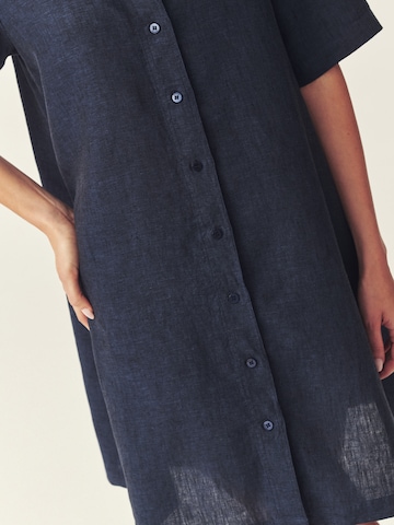 TATUUM Mekko värissä musta