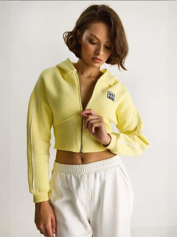 Bianco Lucci Sweat jacket in Yellow
