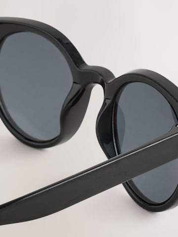 Next Sonnenbrille in Schwarz