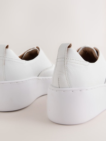 Scarpa slip-on 'Forever Comfort' di Next in bianco