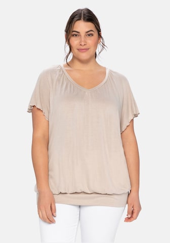 T-shirt SHEEGO en beige : devant