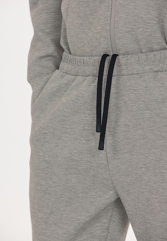 Virtus Loosefit Sweathose 'Taro V2' in Grau