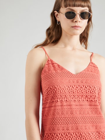 Top 'HONEY' di VERO MODA in rosso