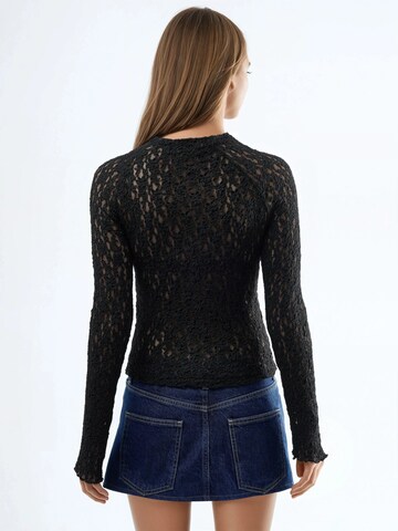 Busem - Blusa em preto