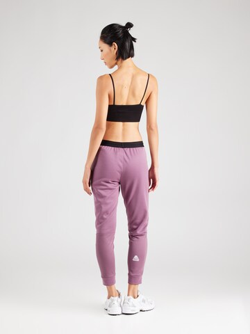 THE NORTH FACE Tapered Sportbyxa 'Mountain Athletics' i lila