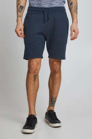 11 Project Regular Sweatshorts in Blau: predná strana