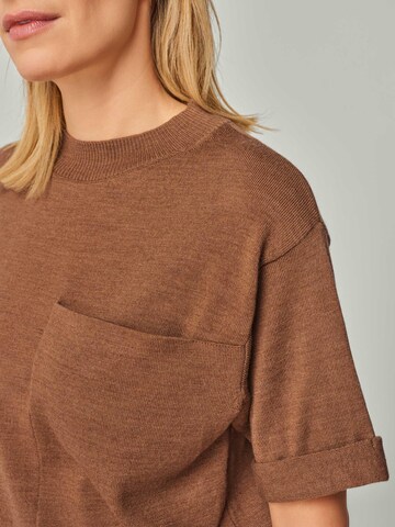 YOU LOOK PERFECT Shirt 'Elfie' in Braun