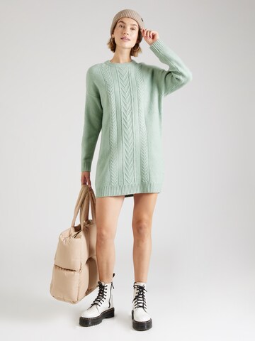 ABOUT YOU Sweter 'Ragna' w kolorze zielony