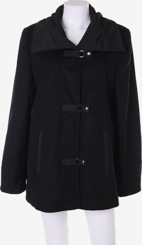Marcona Jacket & Coat in M in Black: front