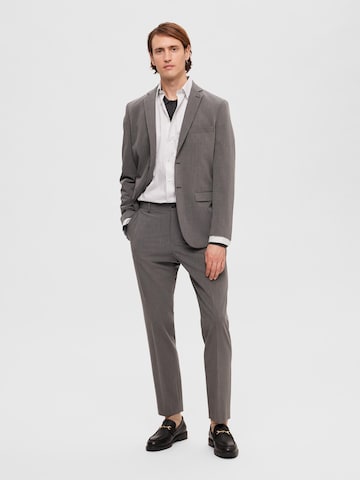 SELECTED HOMME Slim fit Pleated Pants 'Liam' in Grey