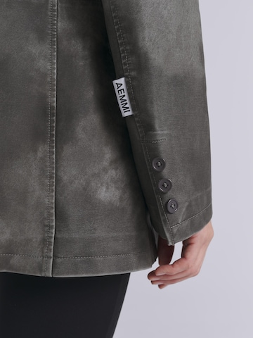 AEMMI Blazer in Grey