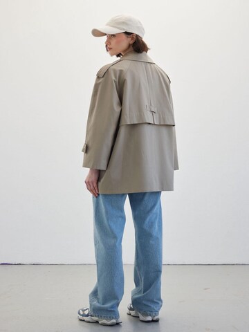 MANUKA Between-Seasons Coat in Brown