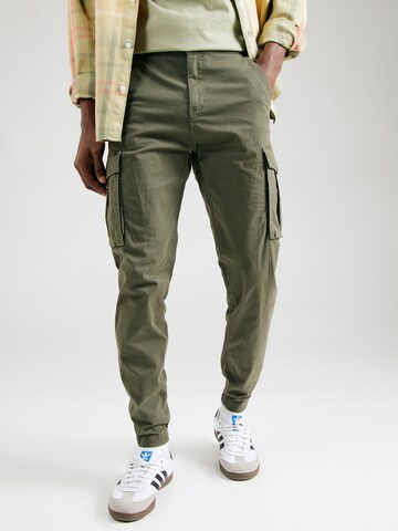QS Tapered Hose in Grün: Vorderseite