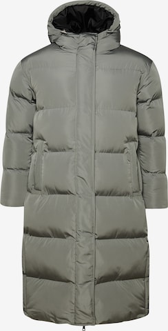 Manteau d’hiver Superdry en gris : devant