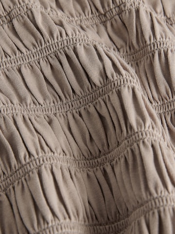 The Set Top in Braun