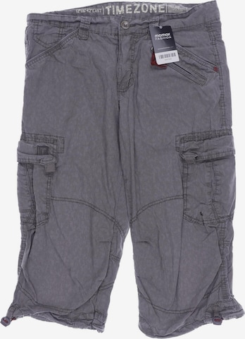 TIMEZONE Shorts in 33 in Grey: front