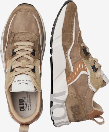 Baskets basses 'CLUB01.' Voile blanche en marron : devant