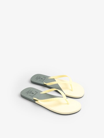 Scalpers T-bar sandals in Grey