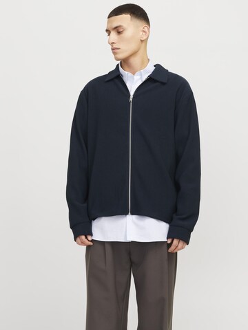 JACK & JONES Regular fit Between-season jacket in Blue: front