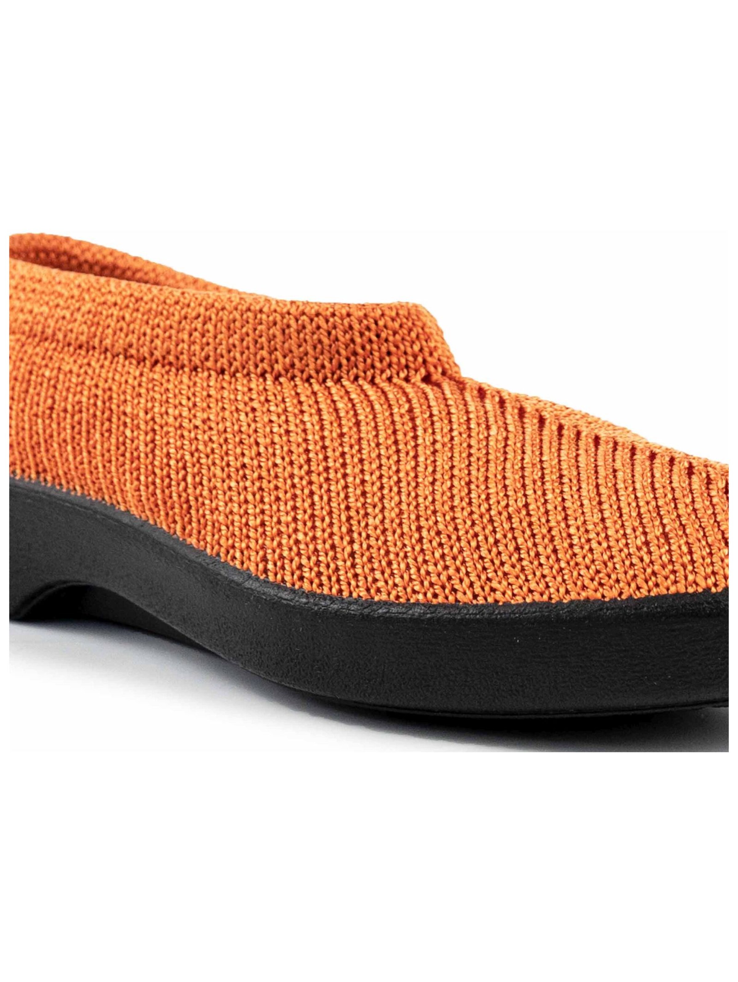 Arcopedico Slip-ons in Orange