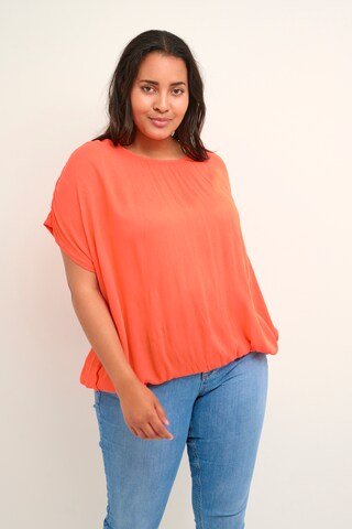 Camicia da donna 'Ami' di KAFFE CURVE in arancione: frontale