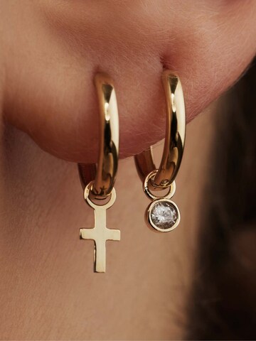 Isabel Bernard Earrings in Gold