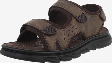 CoolWalk Hiking Sandals in Green: front