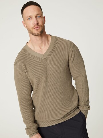 DAN FOX APPAREL Sweater 'Bilal' in Brown: front