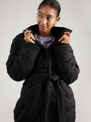 Manteau mi-saison 'Encouraged ' florence by mills exclusive for ABOUT YOU en noir