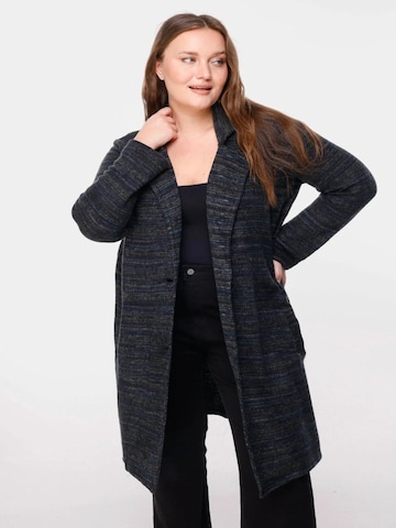 Manteau en tricot Shape Of You en noir : devant