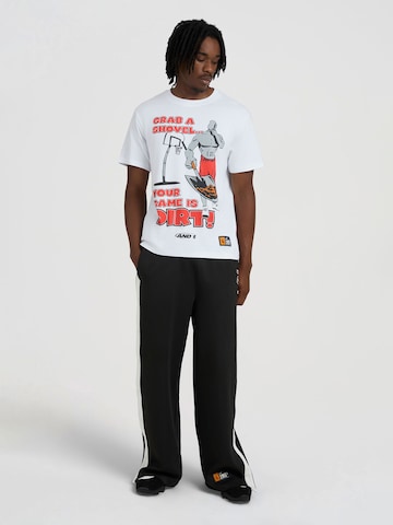 AND1 Póló 'Grab a Shovel' - fehér