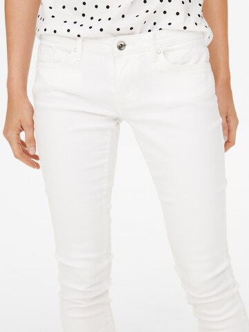 Skinny Jeans de la ONLY pe alb