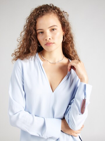 TOMMY HILFIGER Blouse in Blauw