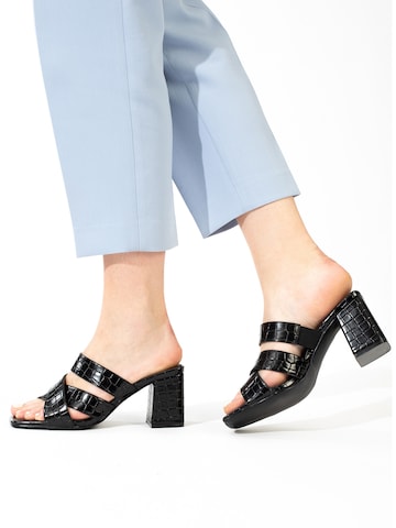 Celena Mules 'Connie' in Black