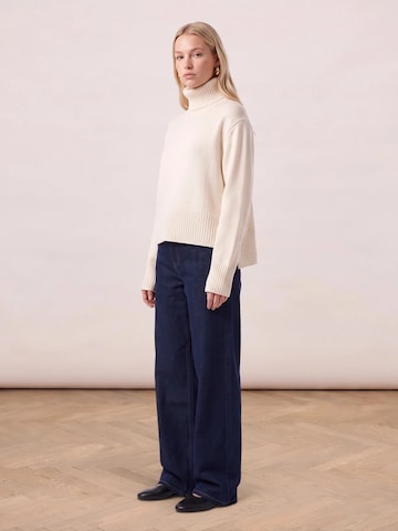 noar studios Pullover in Weiß
