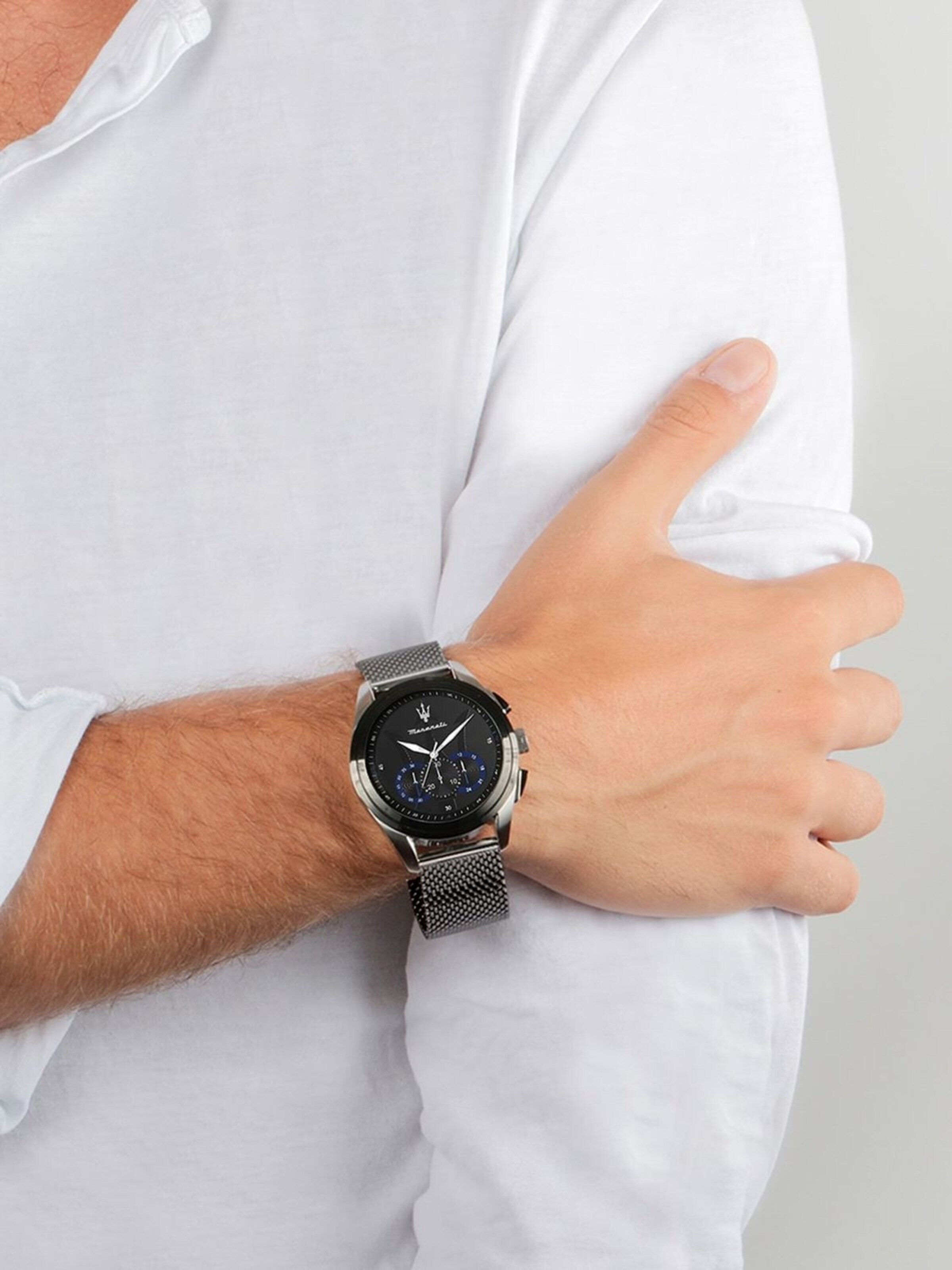 Maserati - Reloj analógico en gris: frente